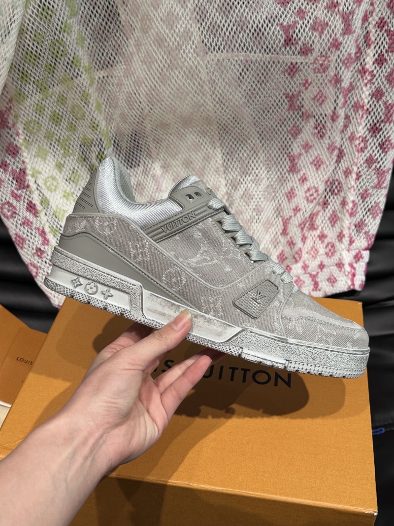 Louis Vuitton Sneakers